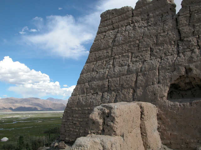 Stone (mud) Fort at Tashkorgan